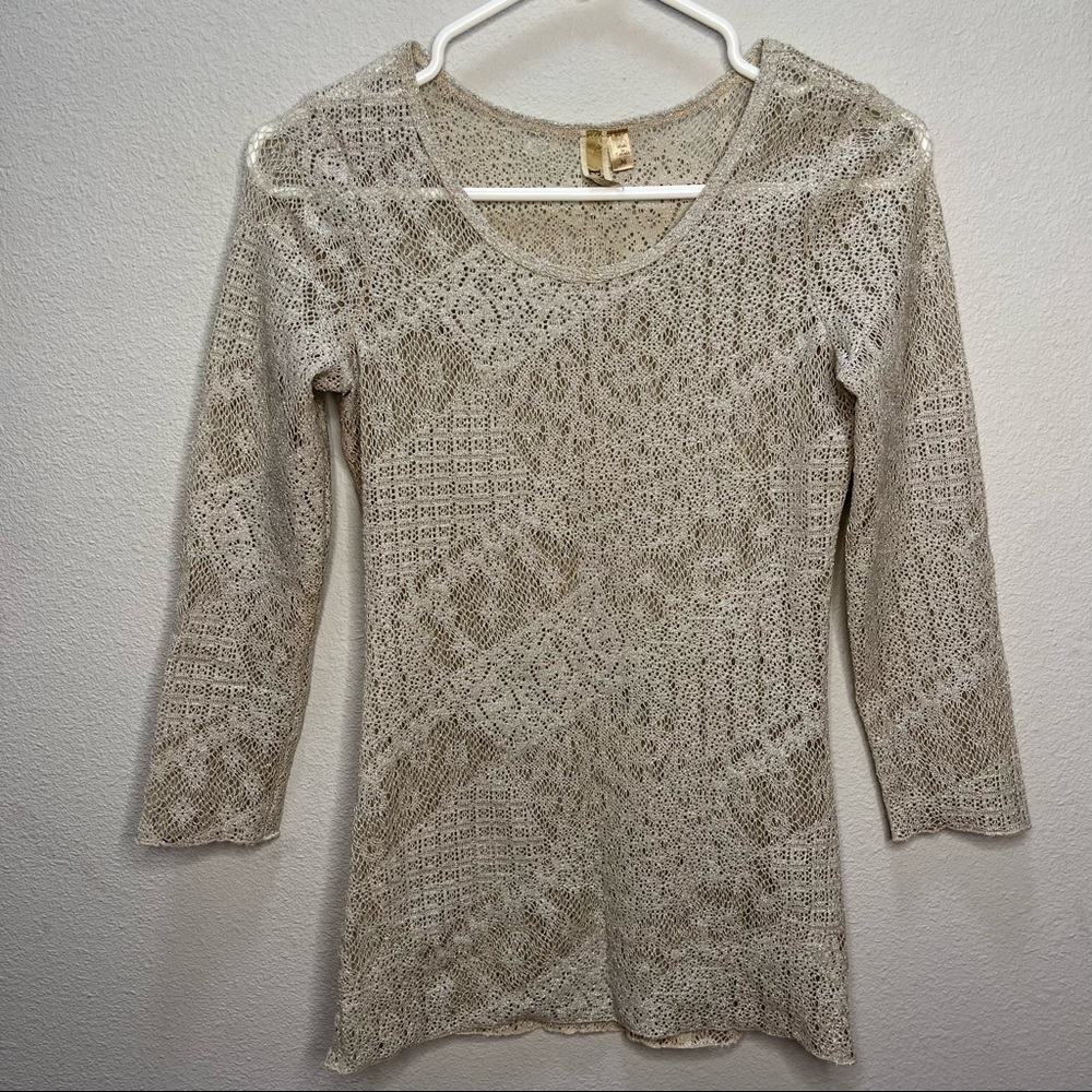 BKE gold knit Top Women’s size medium